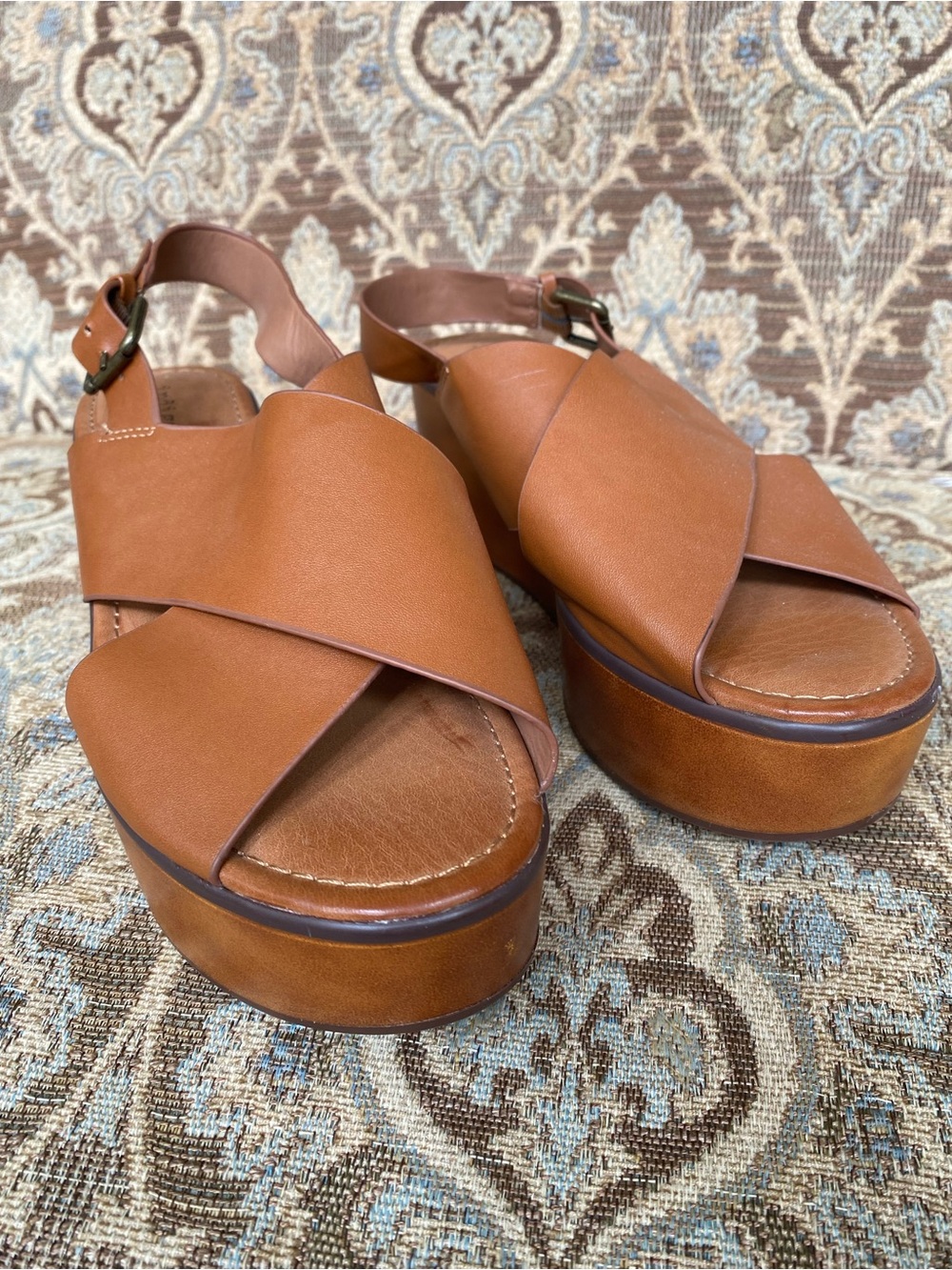 indigo rd. Women Brown Platform Wedge Ankle-Strap Sandals Buckle 8M Preowned